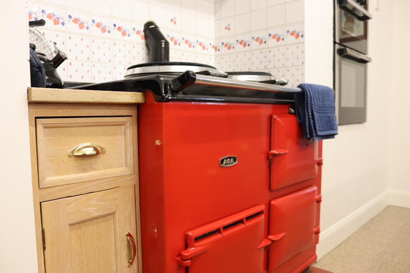 Vicarsford Farmhouse With Hot Tub ルーカーズ エクステリア 写真