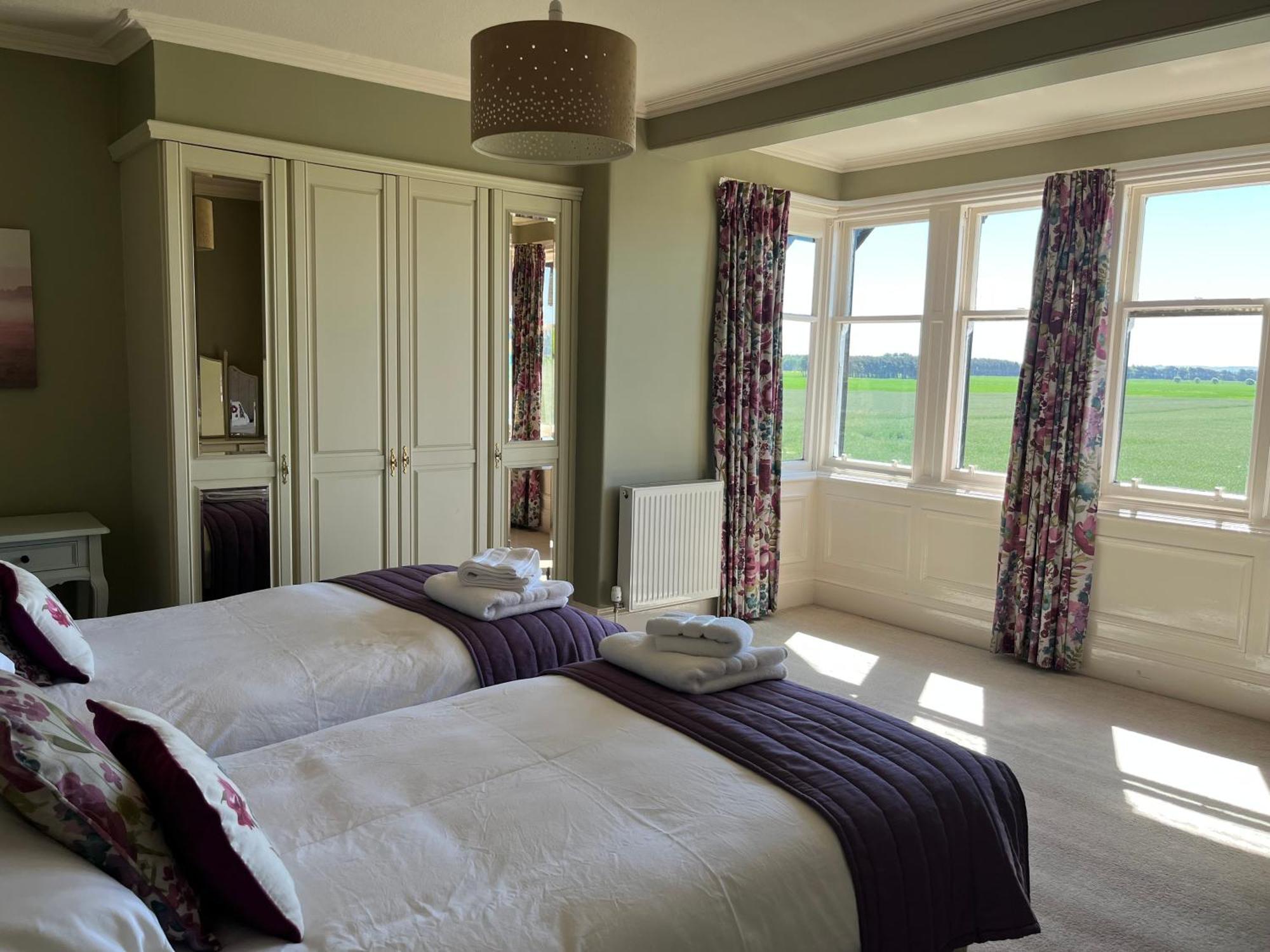 Vicarsford Farmhouse With Hot Tub ルーカーズ エクステリア 写真